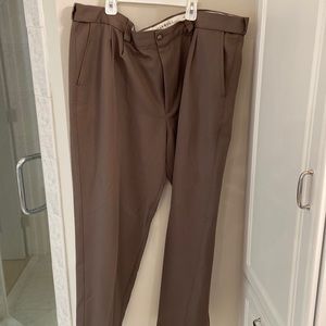 Mens 44/30 brown dress pants. Oak Hill (DXL)